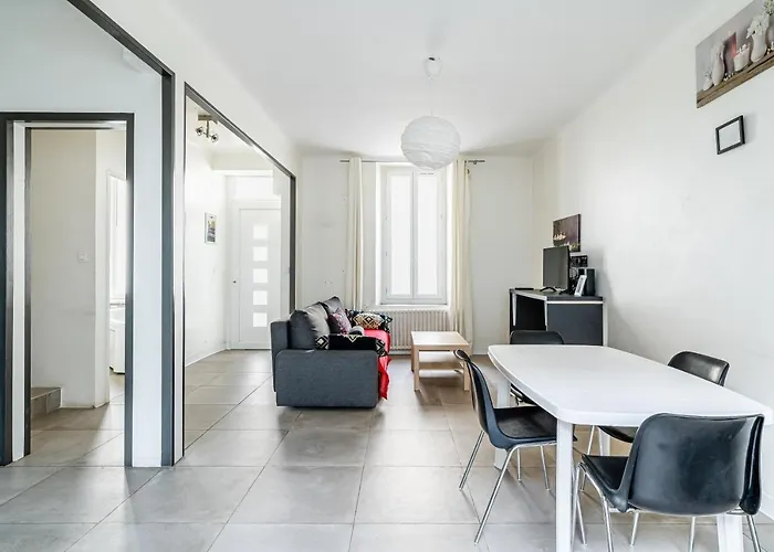 Maison De Ville Pour 7 Personnes